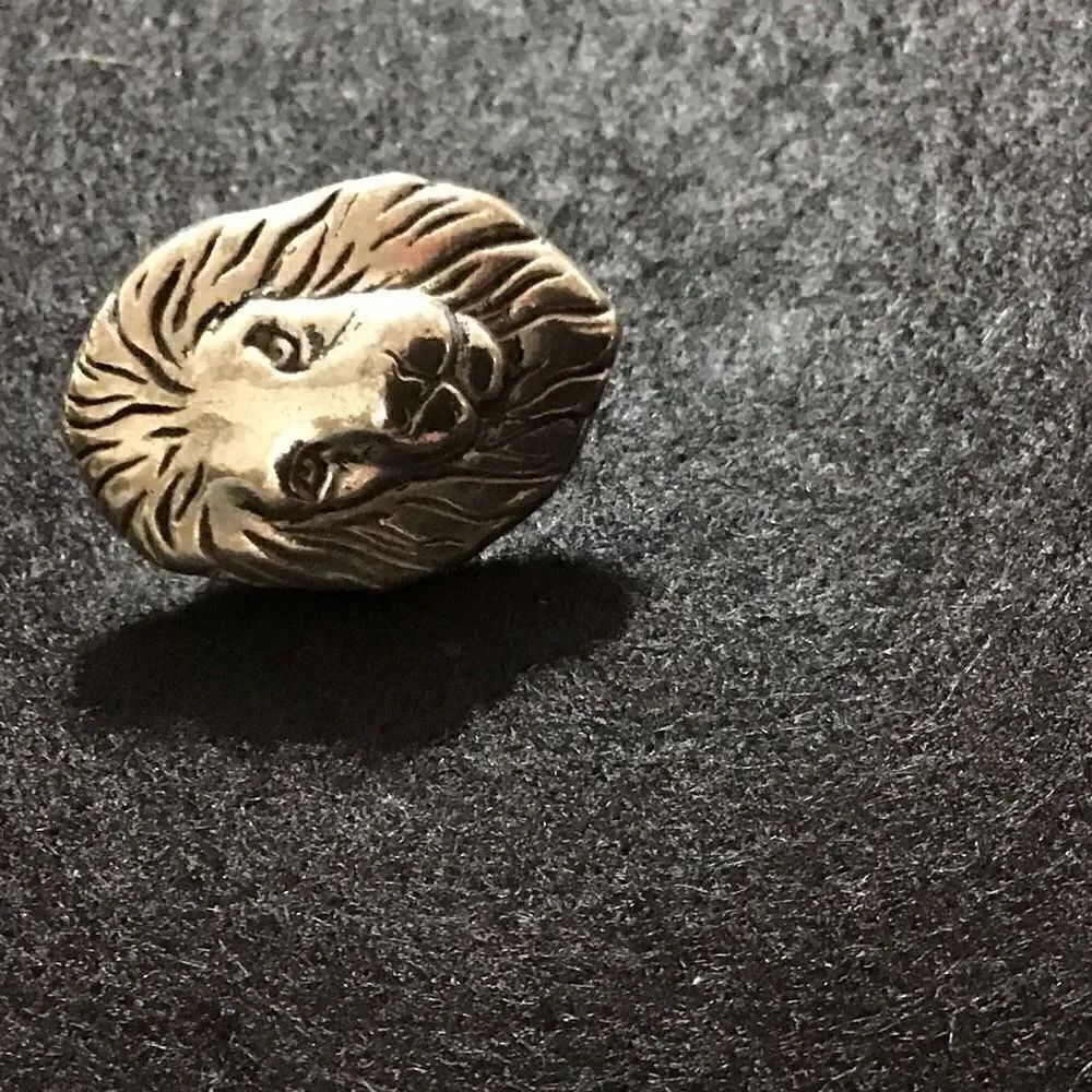 Earrings Silver lions From Estate sale ￼￼ - Picture 3 of 4